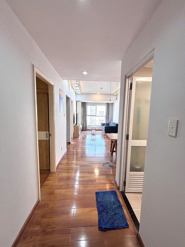 Bán căn ehome 3, block A8 có 2PN, 2WC, nhà trống, 64m2, giá 2,825 tỷ